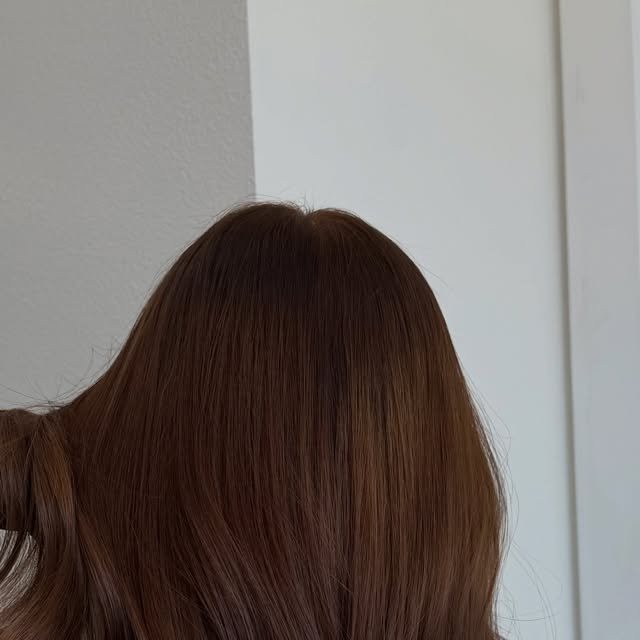 Caramel balayage fall hair color 2026