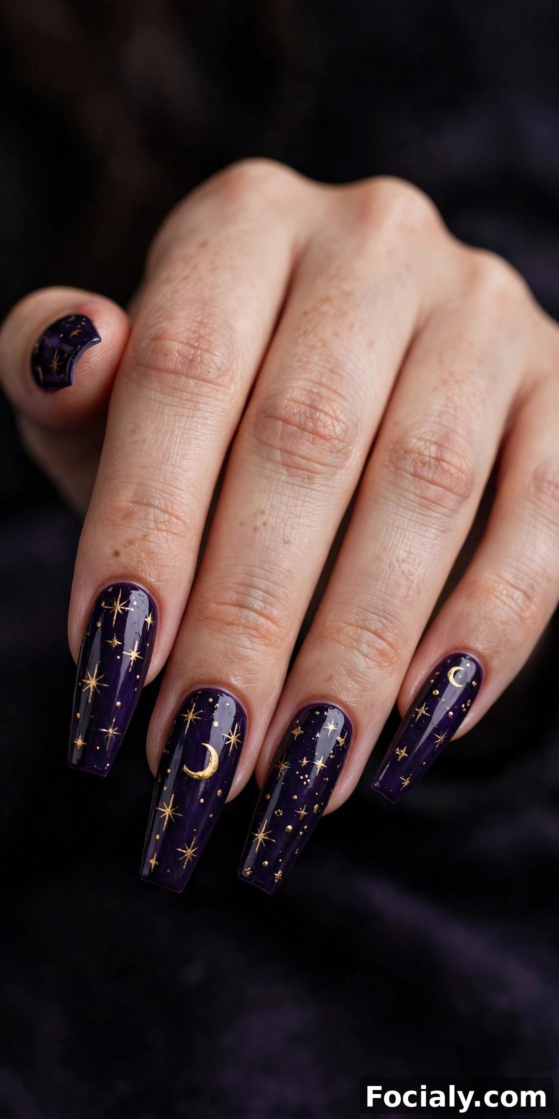 Midnight purple coffin nails with gold stars and crescent moon - Halloween nails design