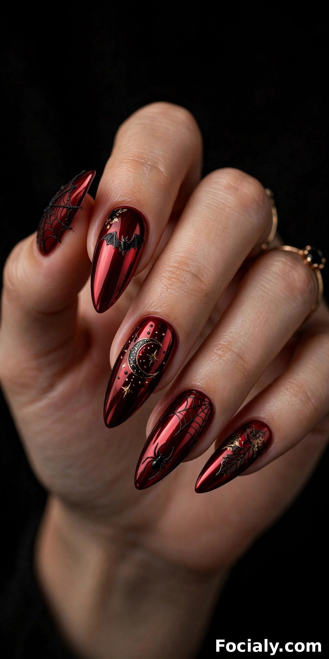 Glossy vampire red chrome almond nails - Halloween nails design